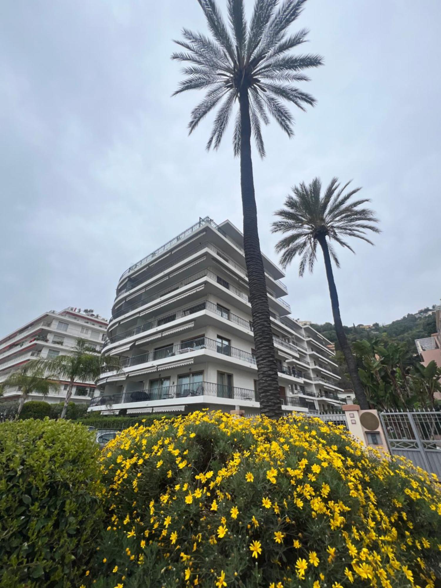 Residence Mona Lisa Bord De Mer 芒通 外观 照片