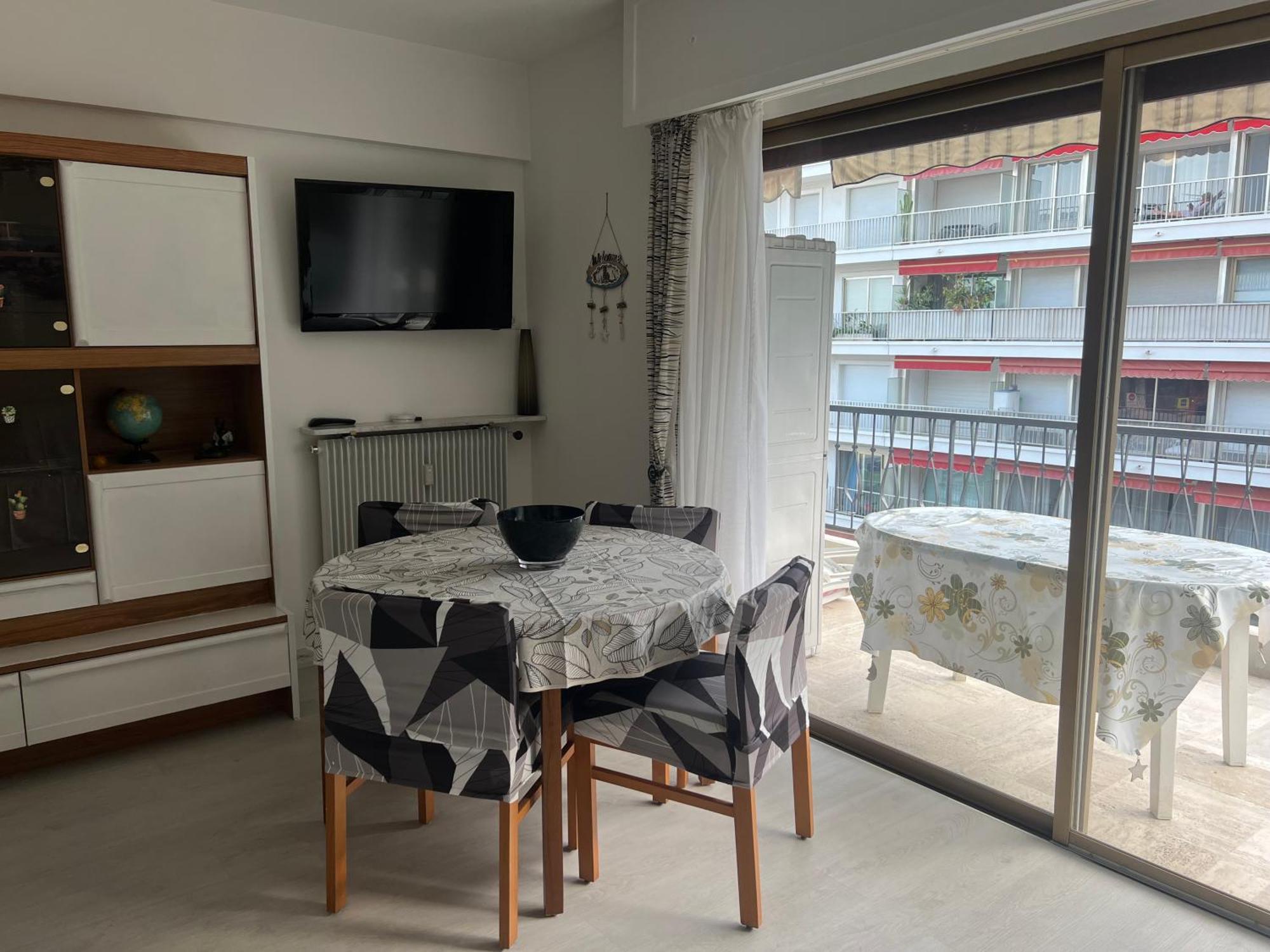 Residence Mona Lisa Bord De Mer 芒通 外观 照片
